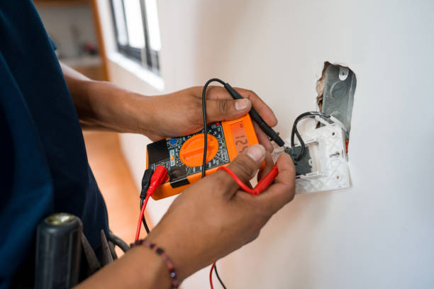 Best Emergency Electrical Repair  in Hubbard, OR
