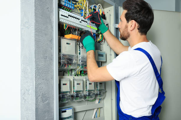 Best Home Electrical Repair  in Hubbard, OR