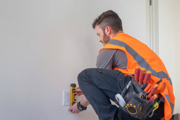 Best Electric Panel Repair  in Hubbard, OR